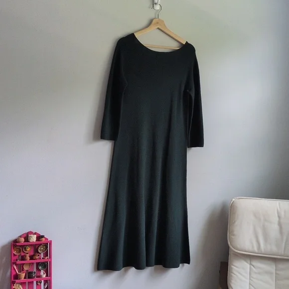 Uniqlo 3D Knit Merino Wool Flare Dress Forest Green - Picture 3 of 7